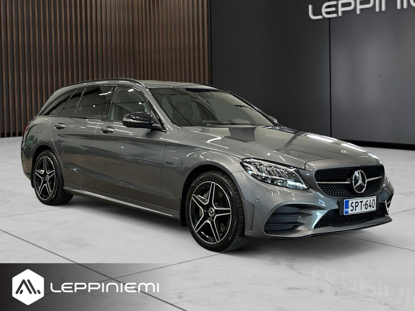 Mercedes-Benz C 300 de T A Business AMG Night Editon, vuosimalli 2021, harmaa