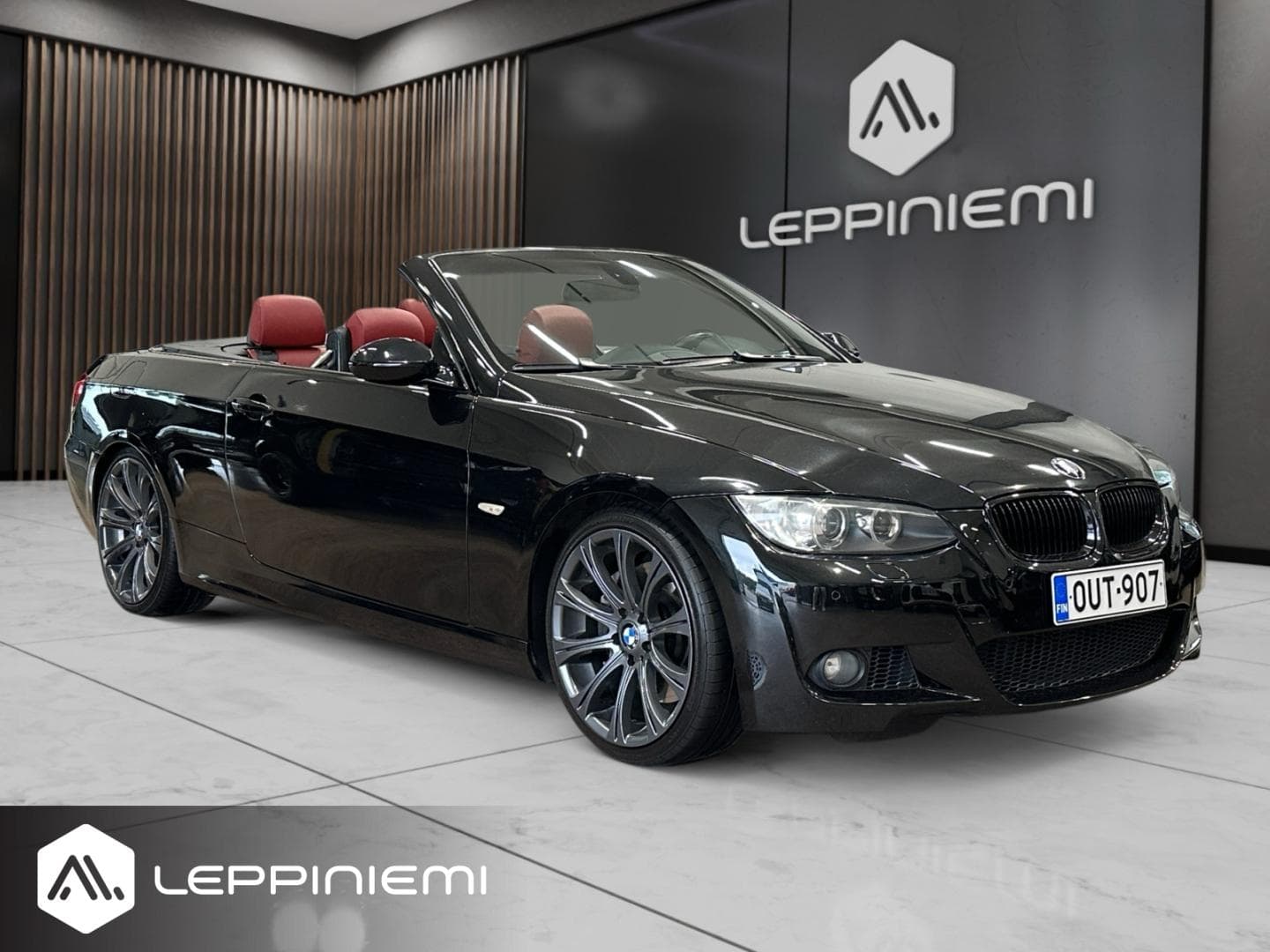 BMW 335 335i A E93 Cabrio M-Sport, vuosimalli 2007, musta — kuva 1/13