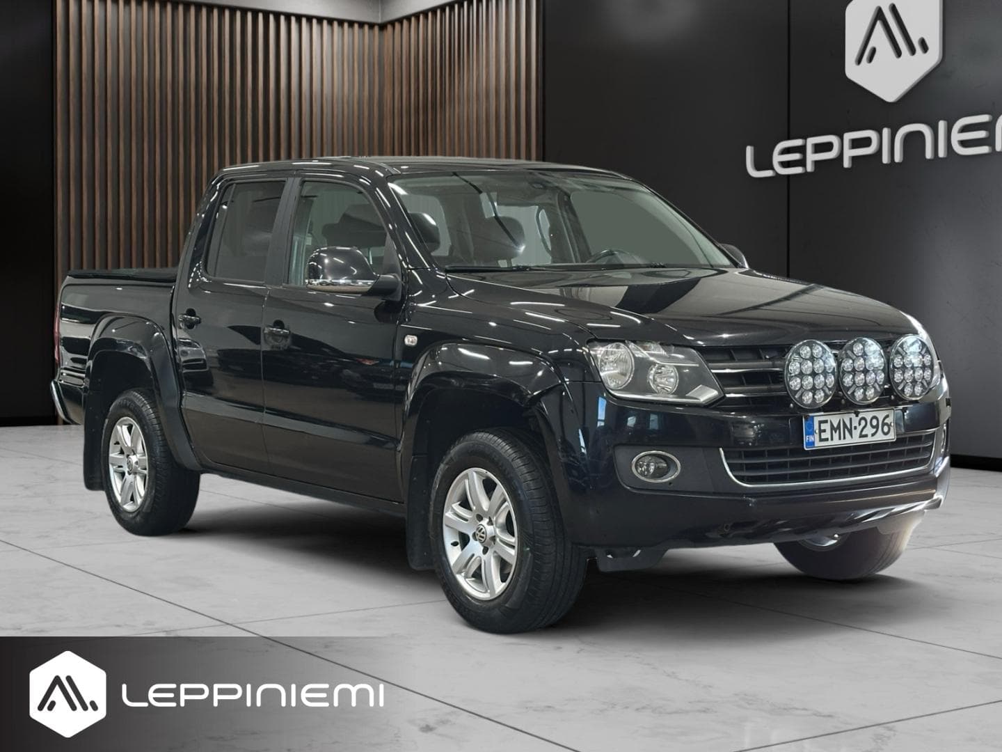 Volkswagen Amarok DC Highline 2,0 TDI 132kW 4MOTION Autom. BMT 3040kg, vuosimalli 2014, musta
