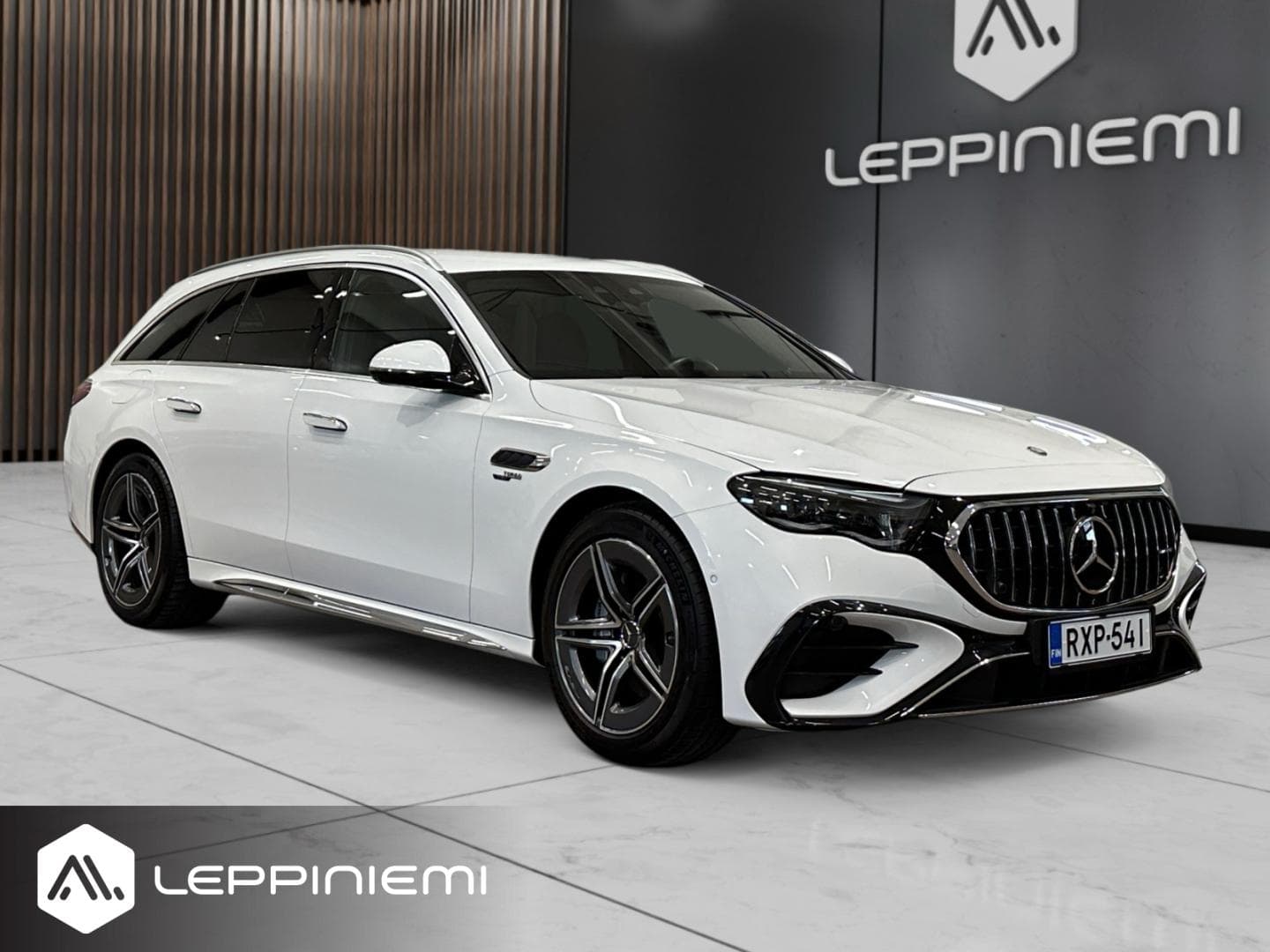 Mercedes-Benz E 53 AMG e 4Matic, vuosimalli 2025, valkoinen