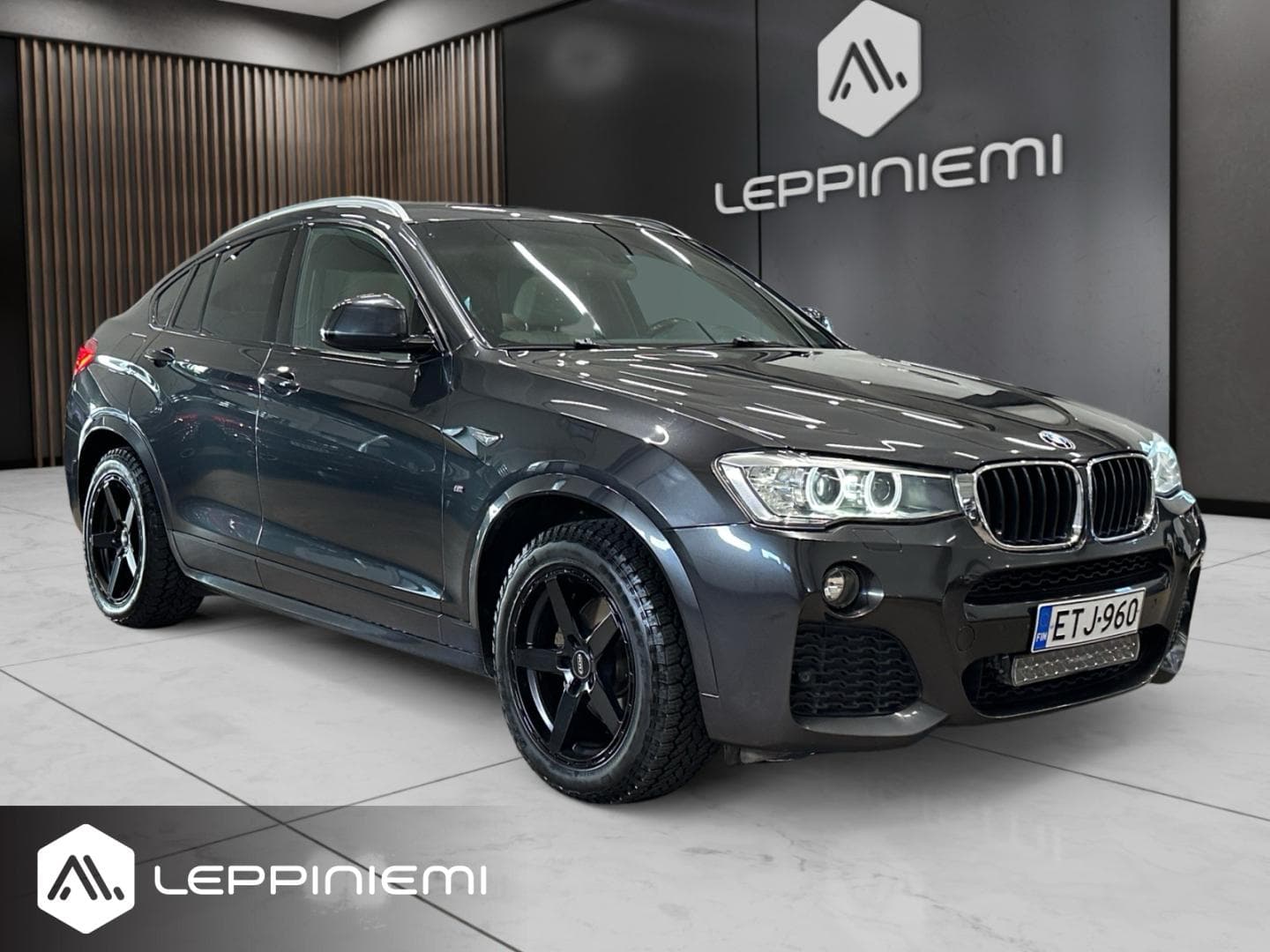BMW X4 F26 xDrive20d Business M Sport ** Harman&Kardon, vuosimalli 2015, harmaa
