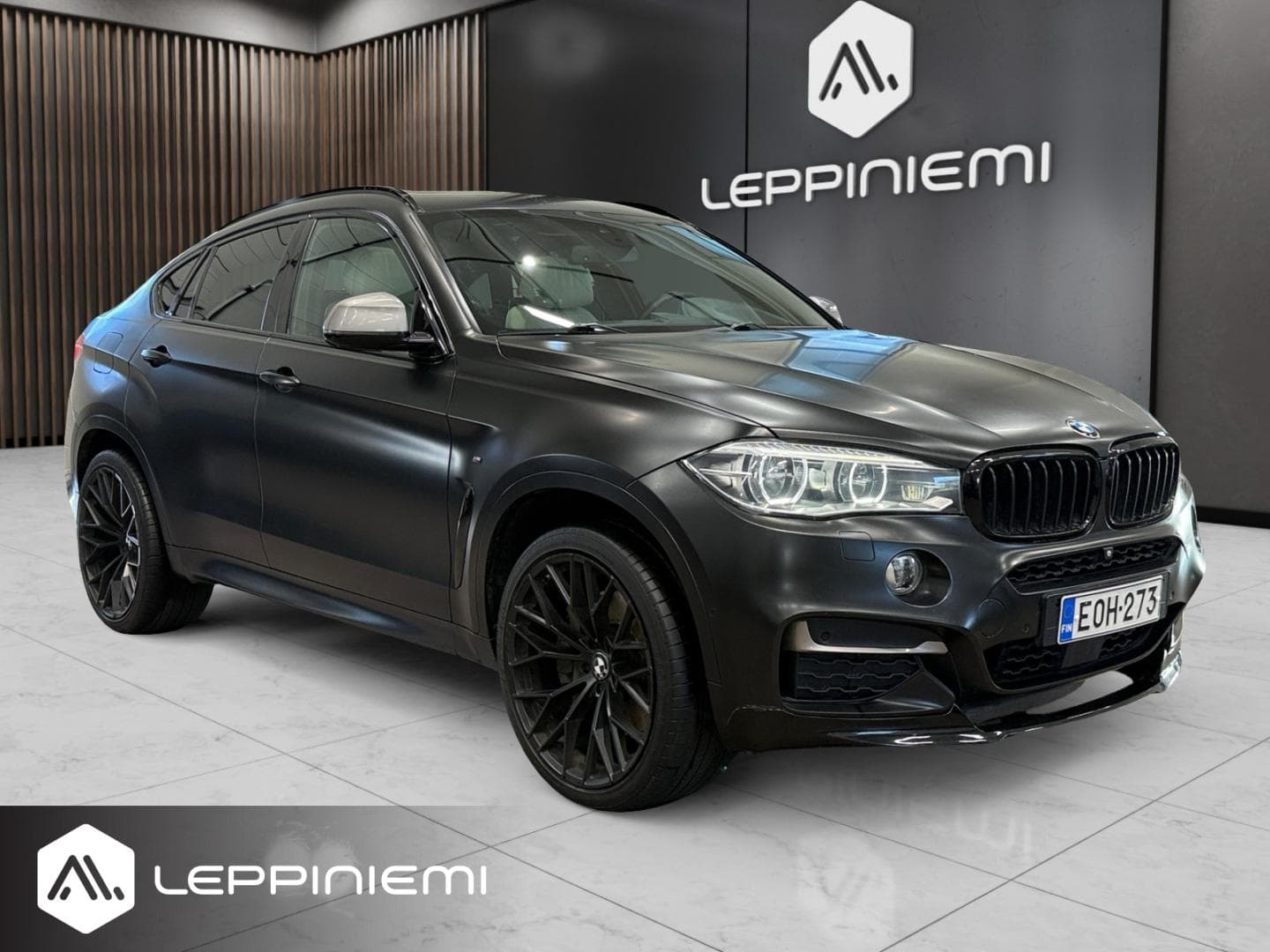 BMW X6 F16 M50d, vuosimalli 2015, sininen