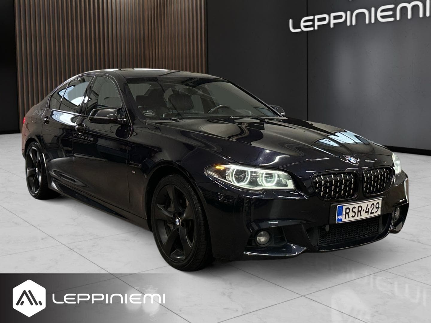 BMW 535 3,0 Xdrive F10 M-Sport ** Adapt. LED, vuosimalli 2016, musta