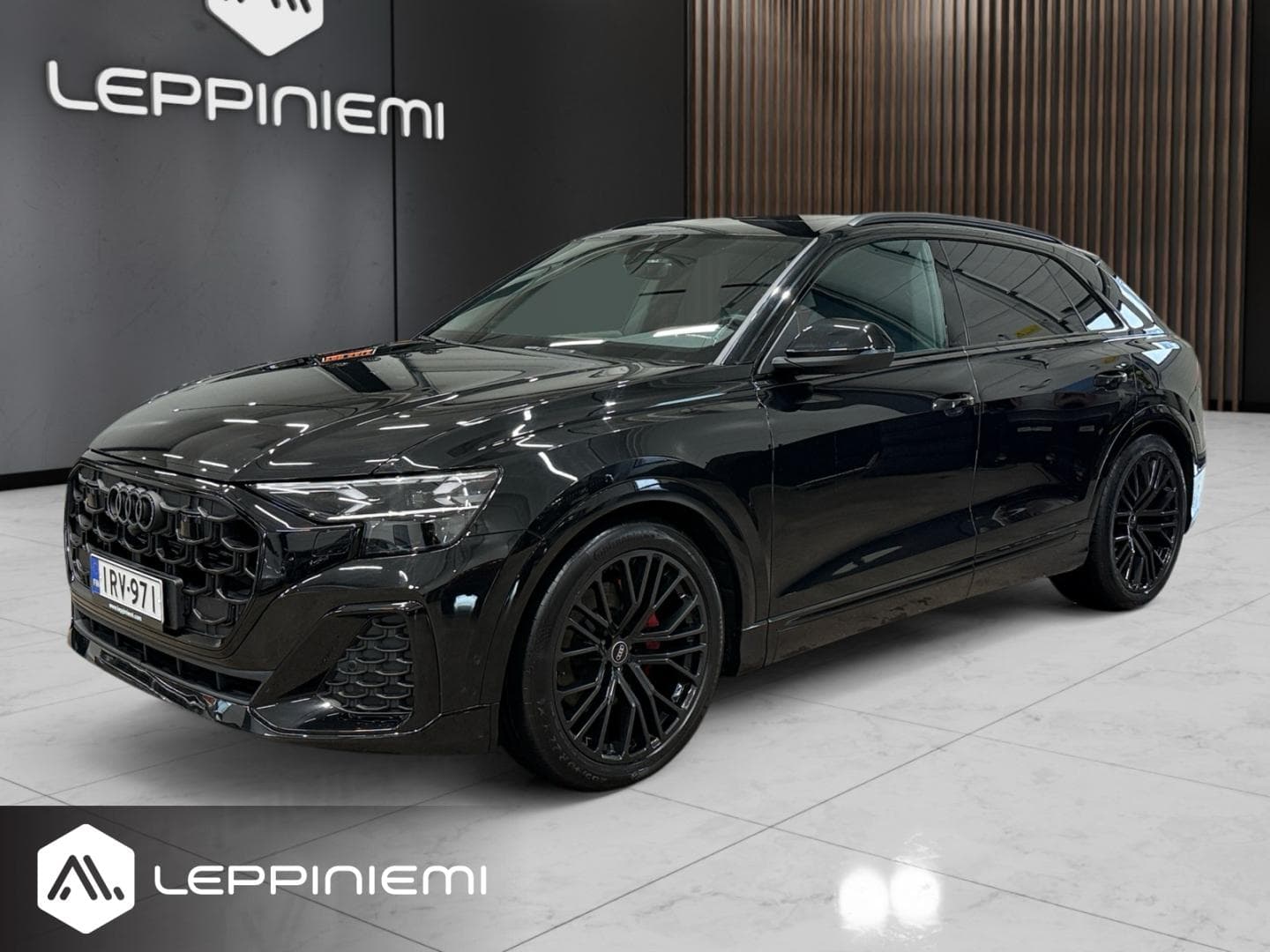 Audi Q8 Quattro 50 TDI S-Line, vuosimalli 2025, musta